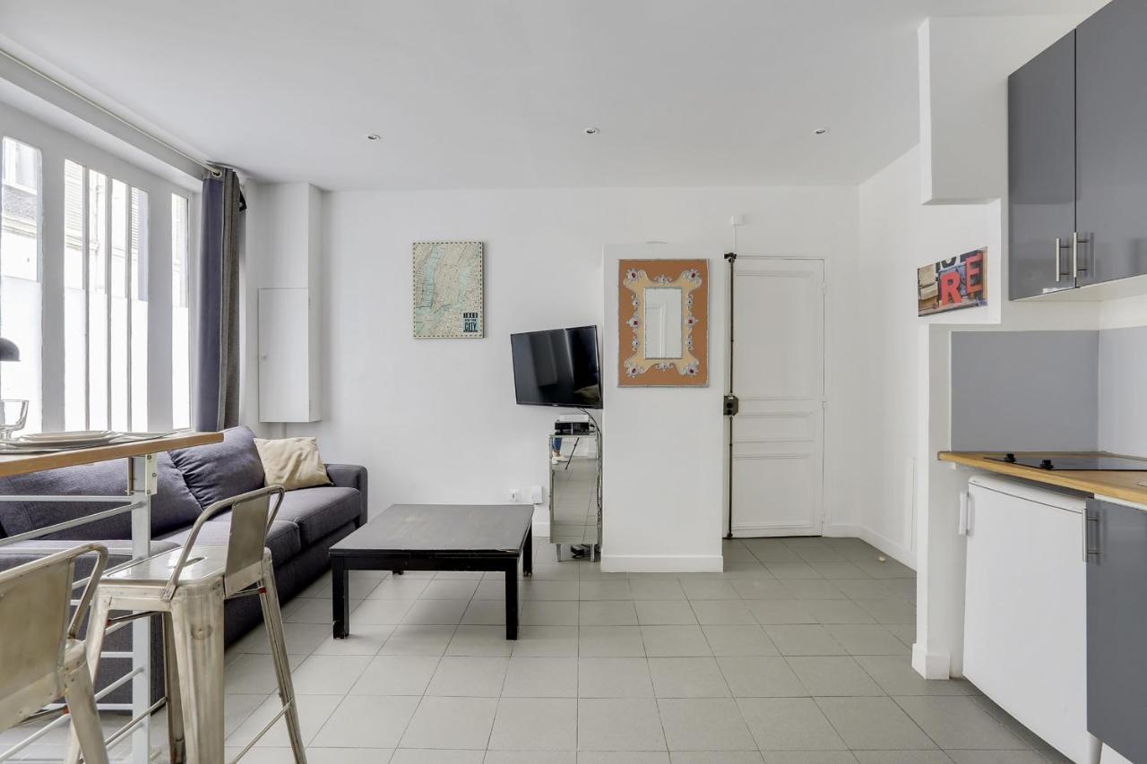 170 Suite Angouleme Large Duplex Style Apt With1 Bdr Paris Central Buitenkant foto