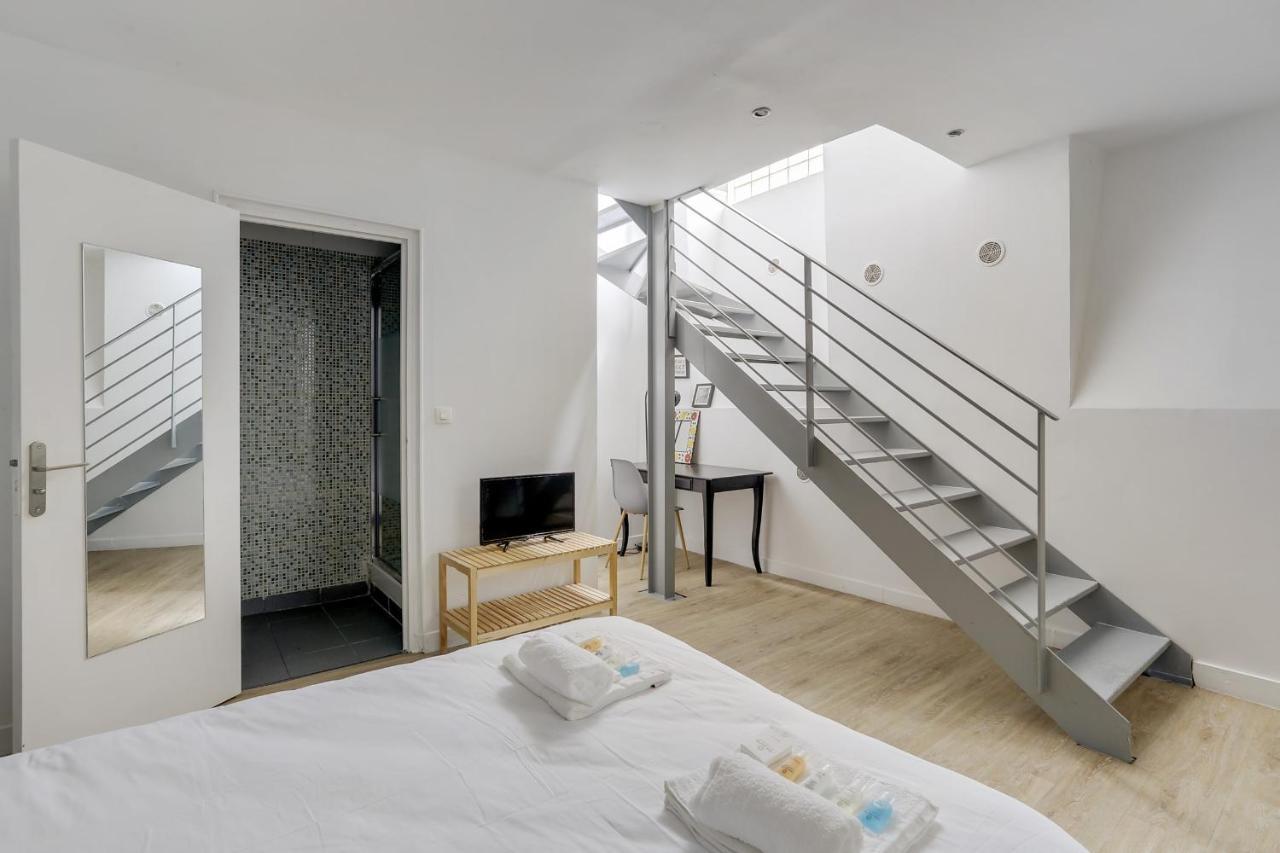 170 Suite Angouleme Large Duplex Style Apt With1 Bdr Paris Central Buitenkant foto
